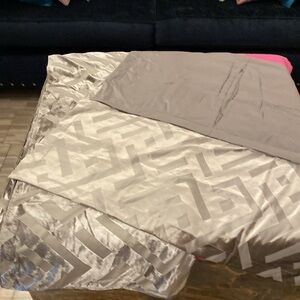 Z Gallerie king duvet + 2 king shams pattern per regular pictures.